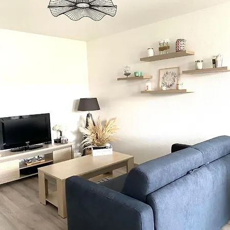 Apartment T2 *